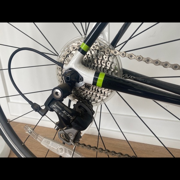 Cannondale Full Carbon bike - Picture 5 of 6